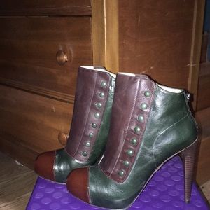 L.A.M.B. Sexy platform leather boots Sz 9